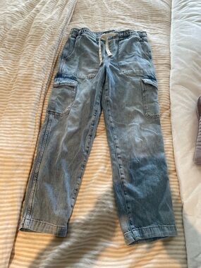 Women’s GAP Light Blue Cargo Jeans with Elastic Waist